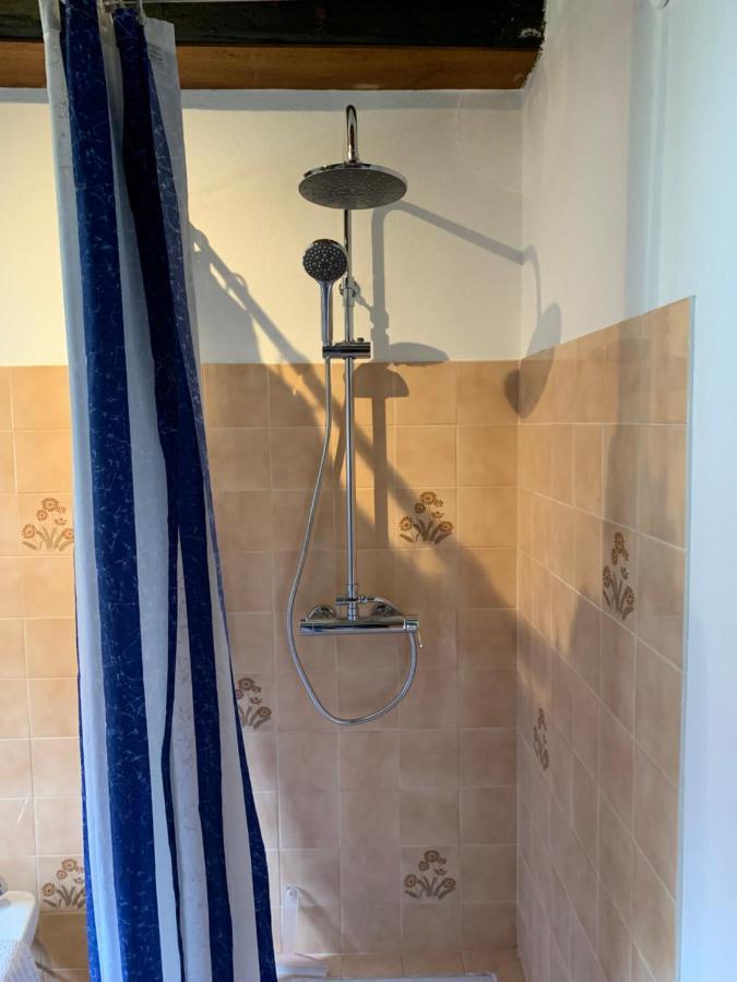 Spacious Apartment In A Charming, Tranquil Village Saint-Vincent-Rive-dʼOlt 외부 사진